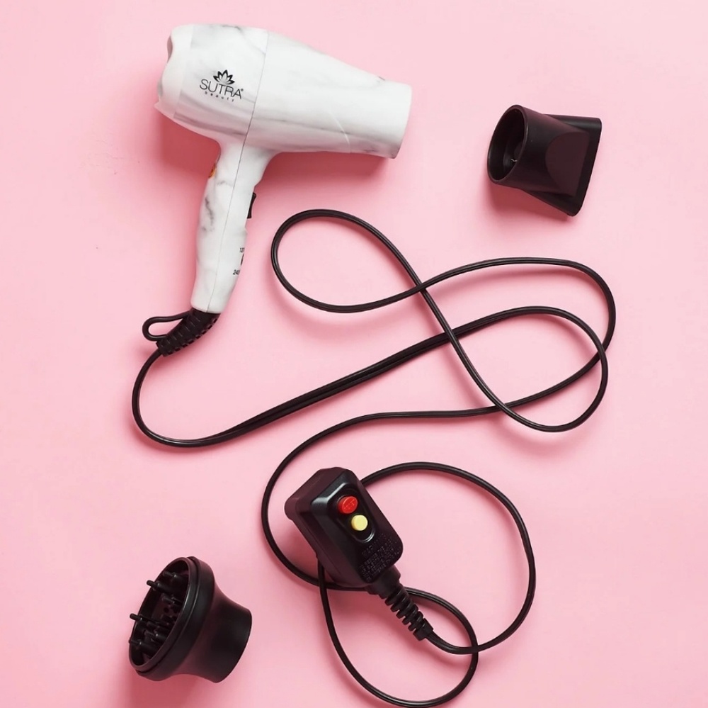 Free NWT blow dryer with Diffuser and concentrator